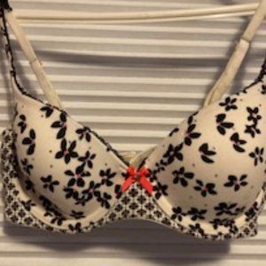 Victoria's Secret Lined Demi Sparkly Bra 34C, Tiny black flowers and sparkles.